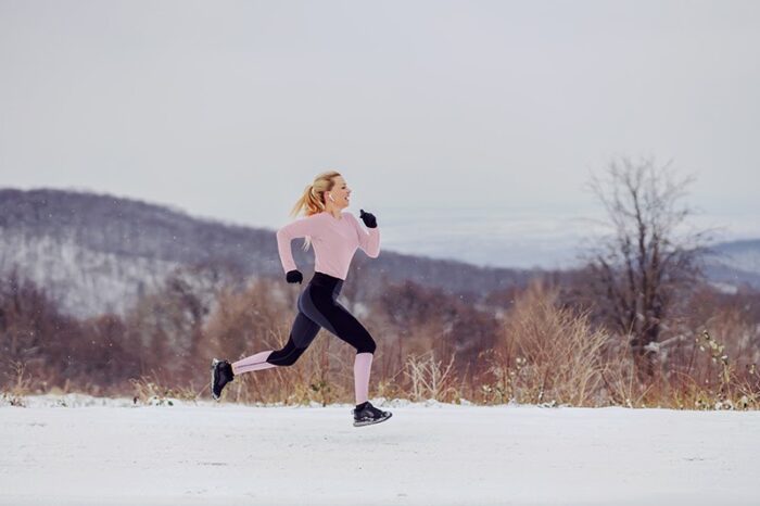 Goede voornemens Vrouw heeft goede voornemens en is begonnen met hardlopen